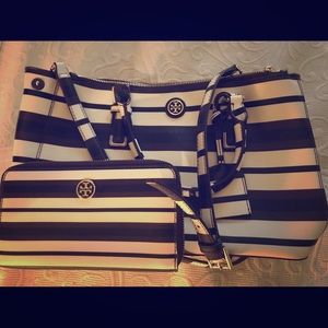 Tory Burch Hand bag with matching wallet